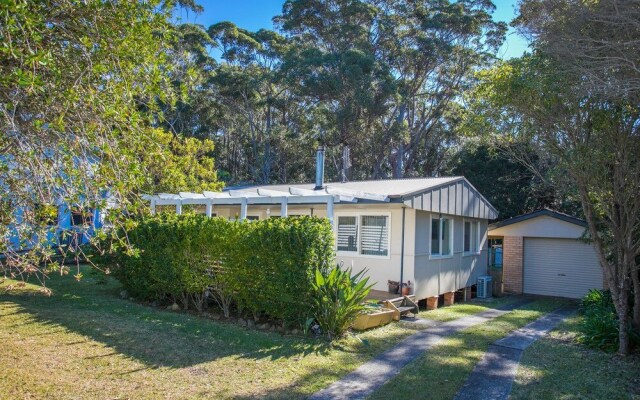 Mollymook Beach Cottage