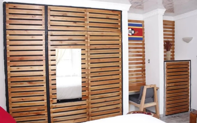 Lawu Le Ngwenya Guest House