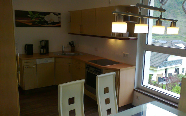 Comfortable Holiday Home Near Vineyards in Bremm