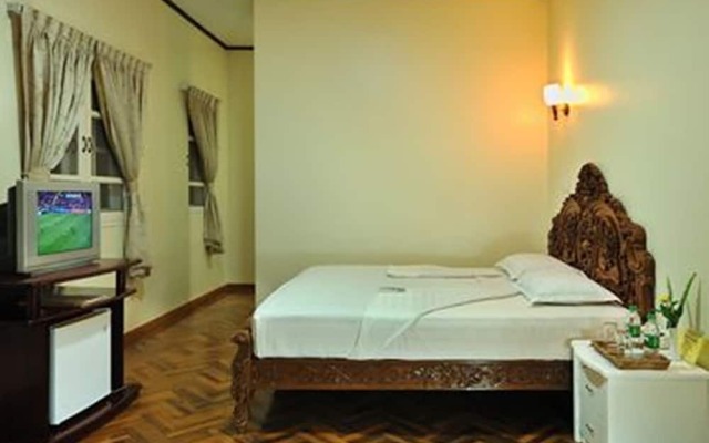 Royal Reward Resort