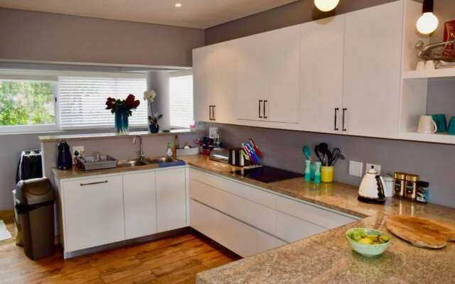 3 Bedroom House in Bantry Bay