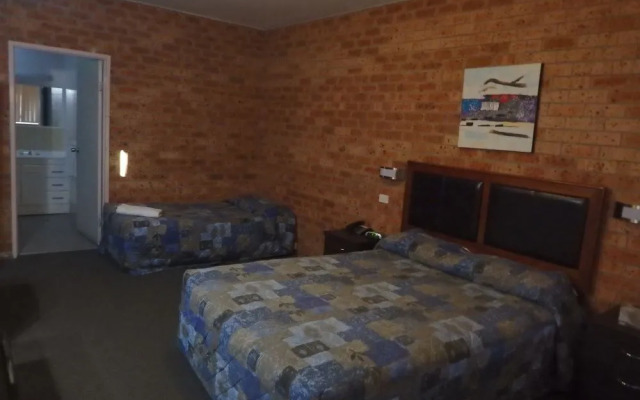 Country Comfort Motto Farm Motel