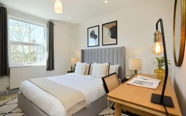 The Leghorn Quarters - Modern 3bdr With Balcony