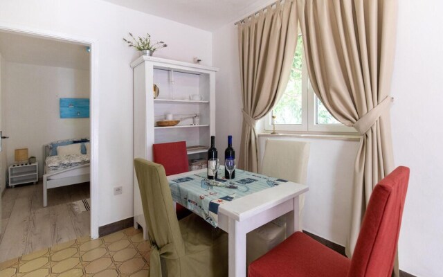 Awesome Apartment in Klek With Wifi and 2 Bedrooms