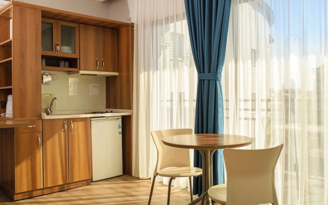 Mutlu Apart Otel