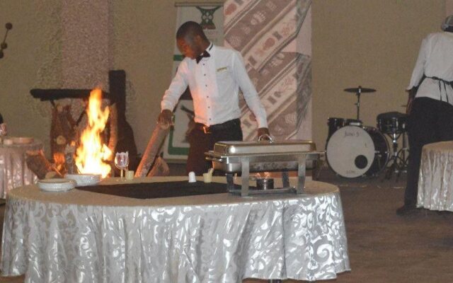 Cut Hotel