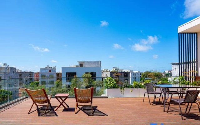 Liangqi Mountain House Homestay (Beihai Silver Beach)