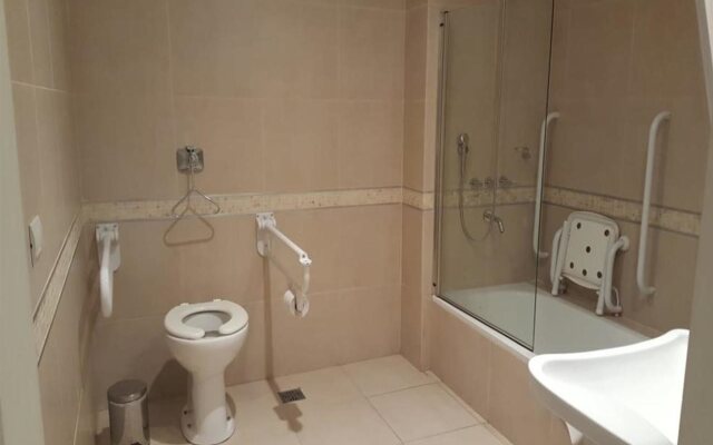 Howard Johnson by Wyndham Piedras Moras