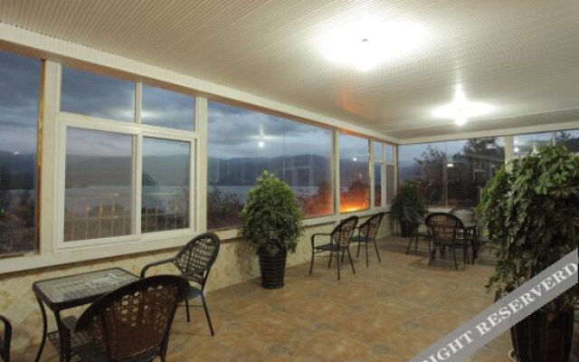 Qionghai Holiday Hotel