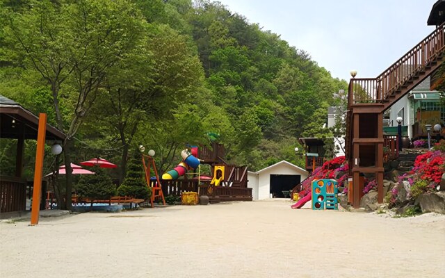 Yangpyeong Pure Mulsori Pension