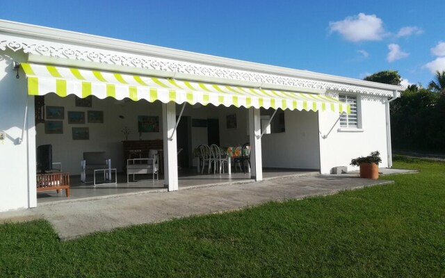 House With 3 Bedrooms in Le Moule, With Wonderful sea View, Furnished