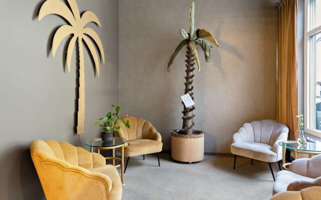 Palm Tree Hotel,sure Hotel Collection Bw
