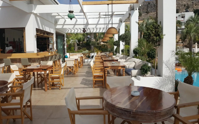Pefkos Blue Hotel