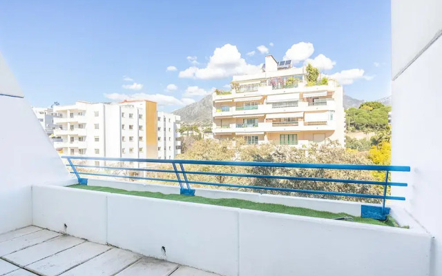 Marbella Pool House Ph24 on sea Shore