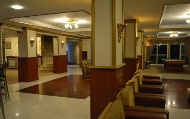 Armir Palace