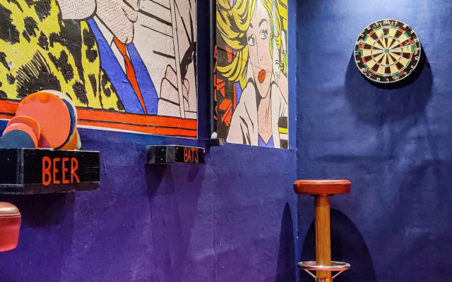 DMG - 'Funky First Floor' Unique Mountain Apartment