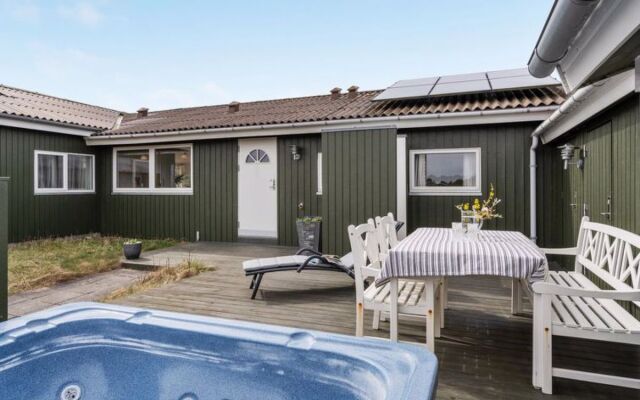 "Atanasij" - 450m from the sea in NW Jutland