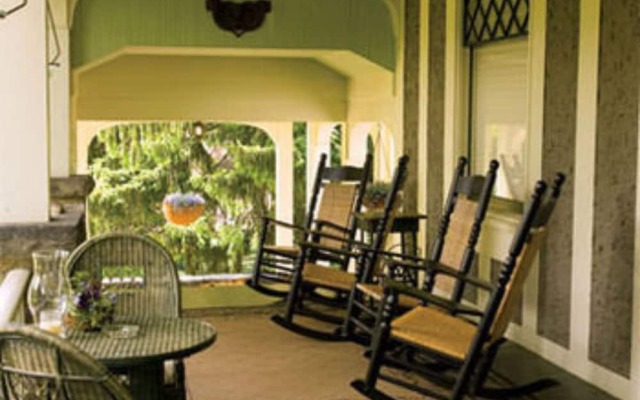 The Black Walnut B & B Inn