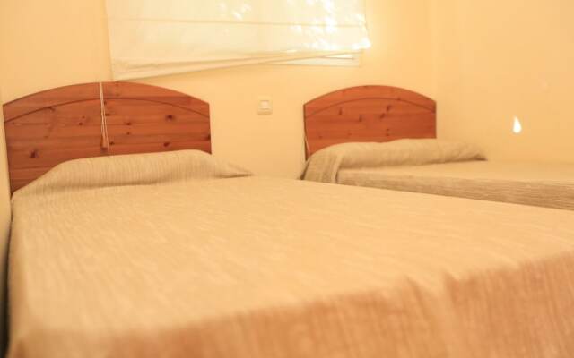 Casa Adosada Para 8 Personas en Miami Playa