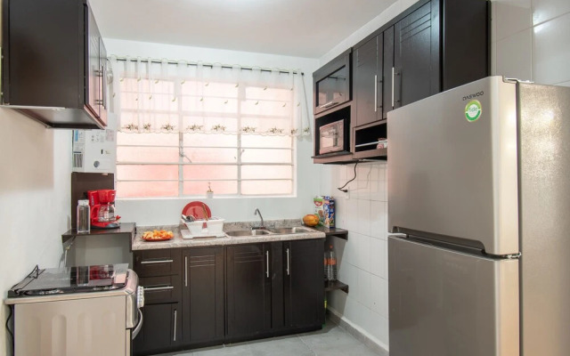Roma Sur Balcony Apartments - Family Friendly