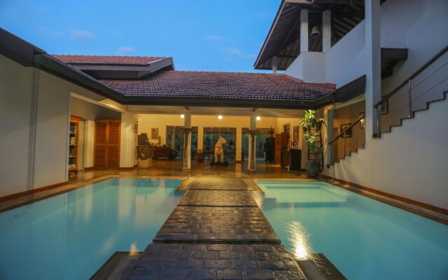 Villa Hundira