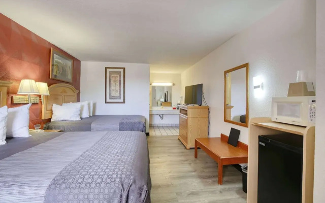 Super 8 by Wyndham Newcastle