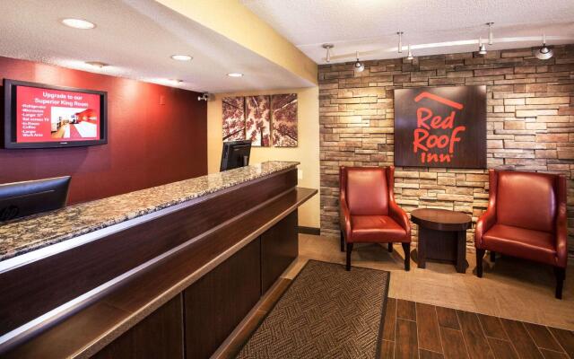 Red Roof Inn Utica