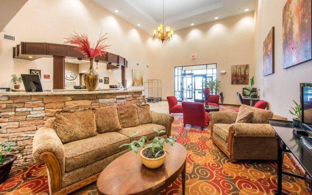 Comfort Suites Altoona North