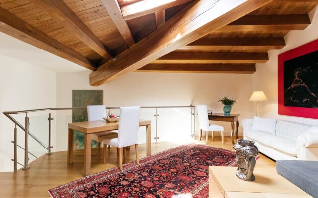 Palazzo Brunaccini Boutique Hotel