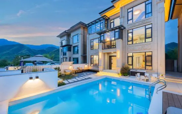 Anji Mountain Stream · Autumn Mountain View Swimming Pool Vacation Boutique Stay – Pool – Hangzhou