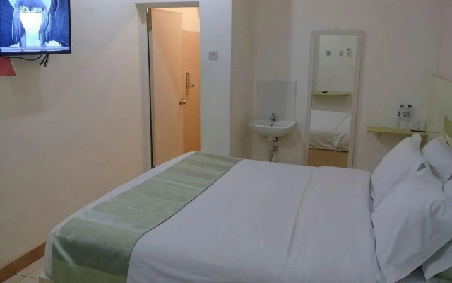 The Arizon at Malioboro Hotel – Guest Rooms – Yogyakarta