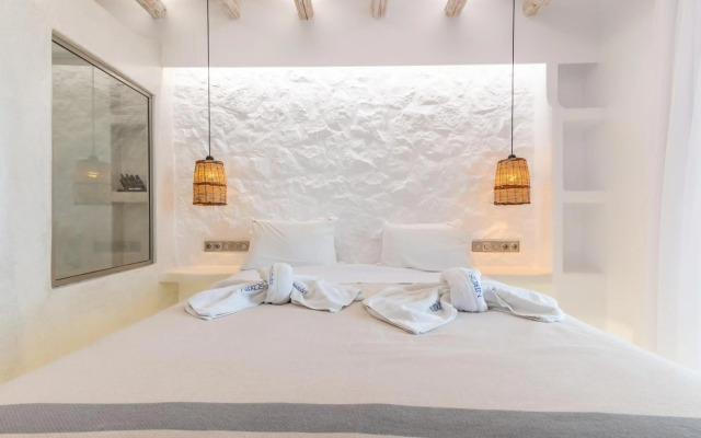 Birikos Hotel & Suites
