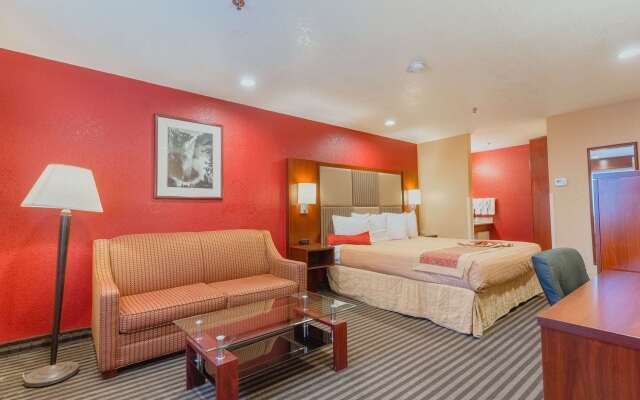 Best Western Plus Yosemite Way Station Motel