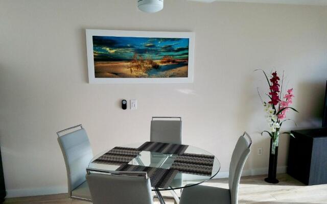 Gulf and beach view apartment 403