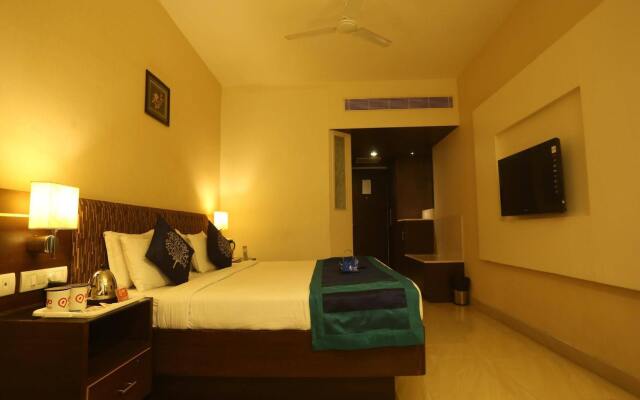 OYO Premium Near Trichy Railway Station