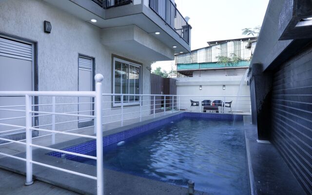 OYO 10388 Hotel Dean Villa
