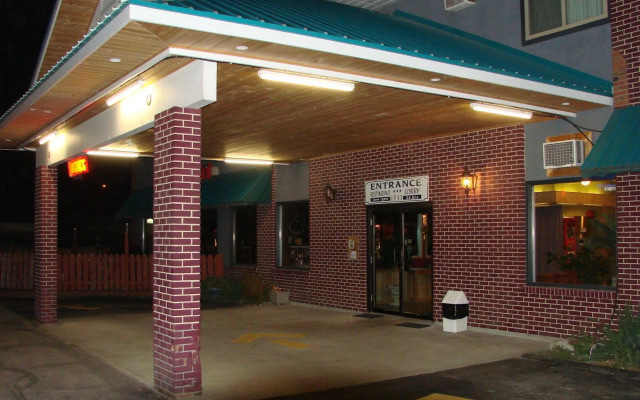 Canadas Best Value Inn & Suites Castlegar