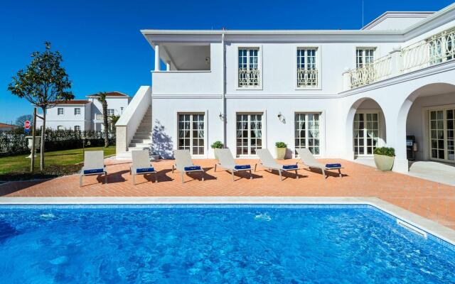 Posh Villa in Vabriga with High-End Kitchen & Pool