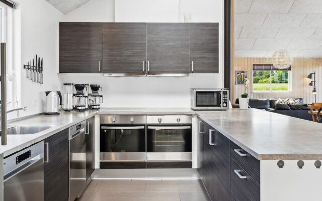 18 Person Holiday Home in Bogense