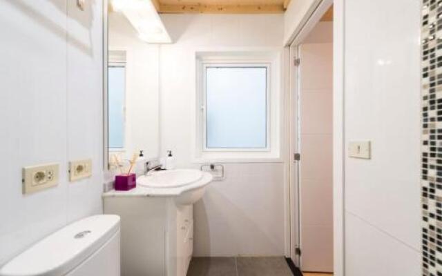 White Apartment Kasa