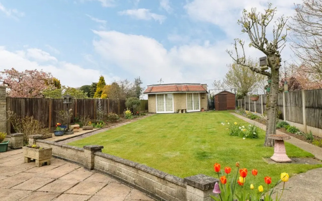 75 Mansfield Road