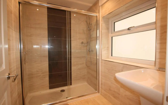 The Thomas Suite