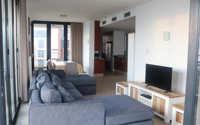 Durban Beach Front SPECTACULAR OCEAN VIEWS - 3 BED