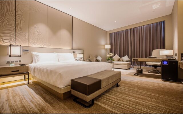 Golden Eagle Summit Hotel Nanjing China