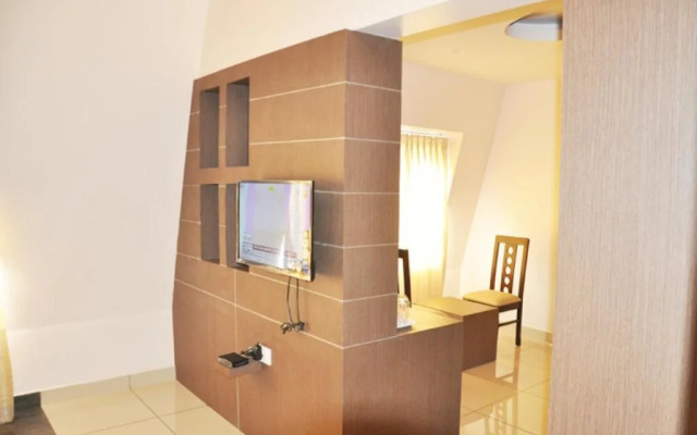 Hotel Shivaprasad Grand