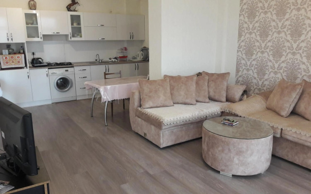 Neft Akademia metro 28 Maj 1 bedrom