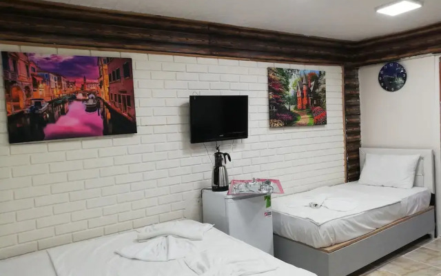 Ada Aparthotel