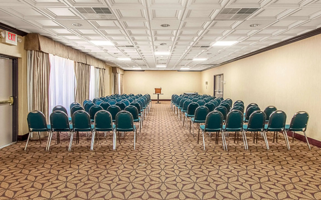 Clarion Inn Columbia Airport