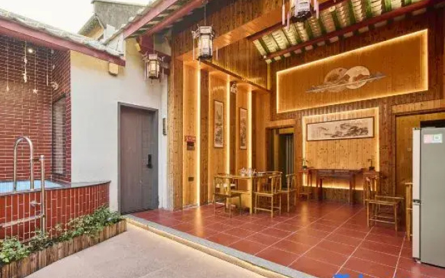 Yayun Courtyard (Chaozhou Ancient City Paifang Street West Road Branch)