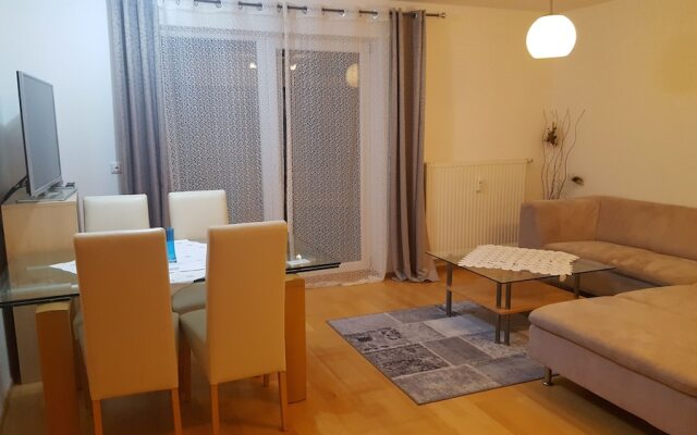 Outletcity Ferienwohnung Wohnung 1 - 2